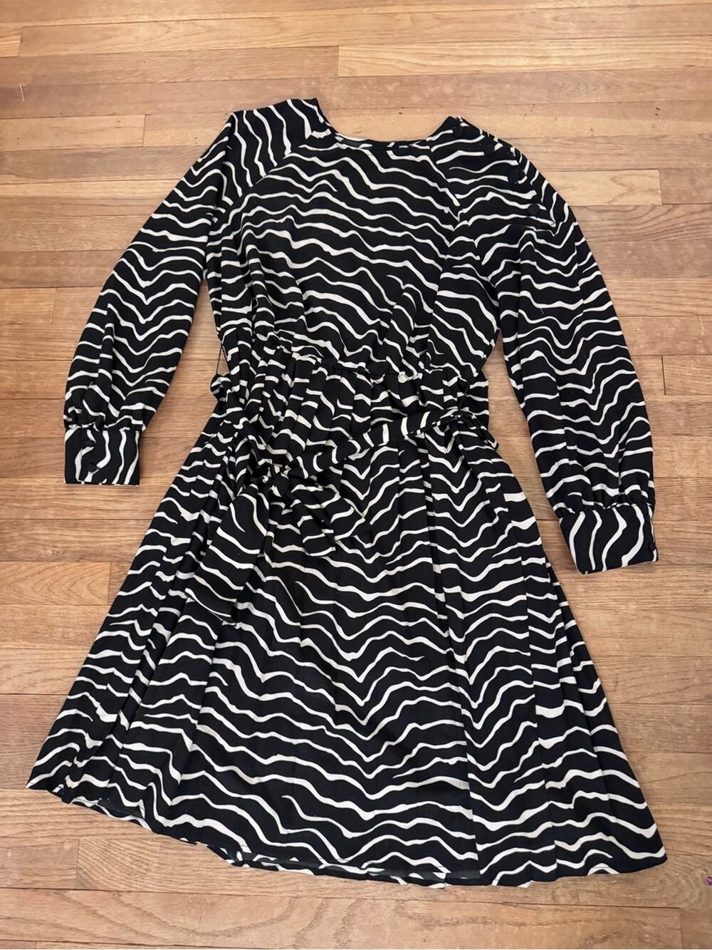 Who What Wear Women's Black White Midi Dress - Size XL
 b59
